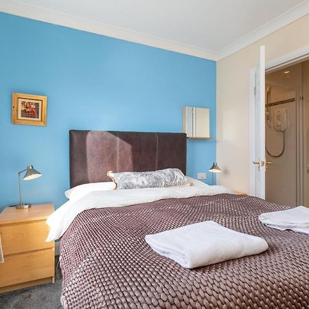 New Four Bedroom House - All Rooms Ensuite Stirling Extérieur photo