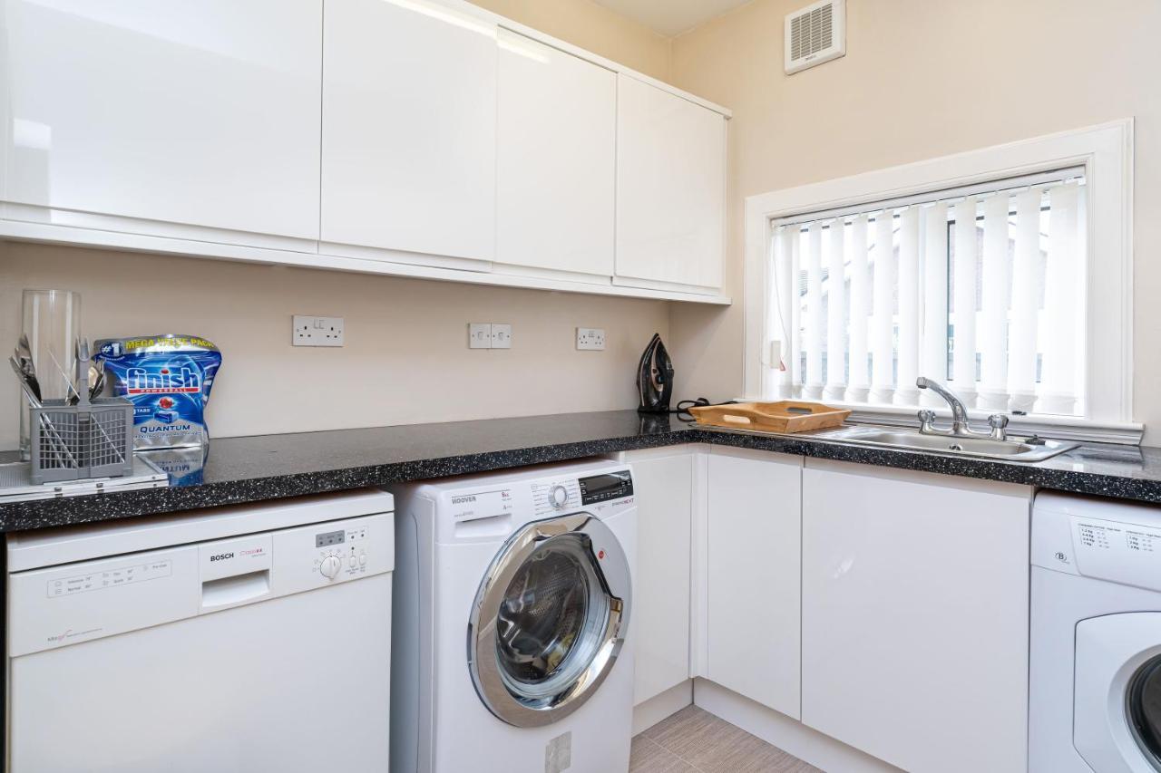 New Four Bedroom House - All Rooms Ensuite Stirling Extérieur photo