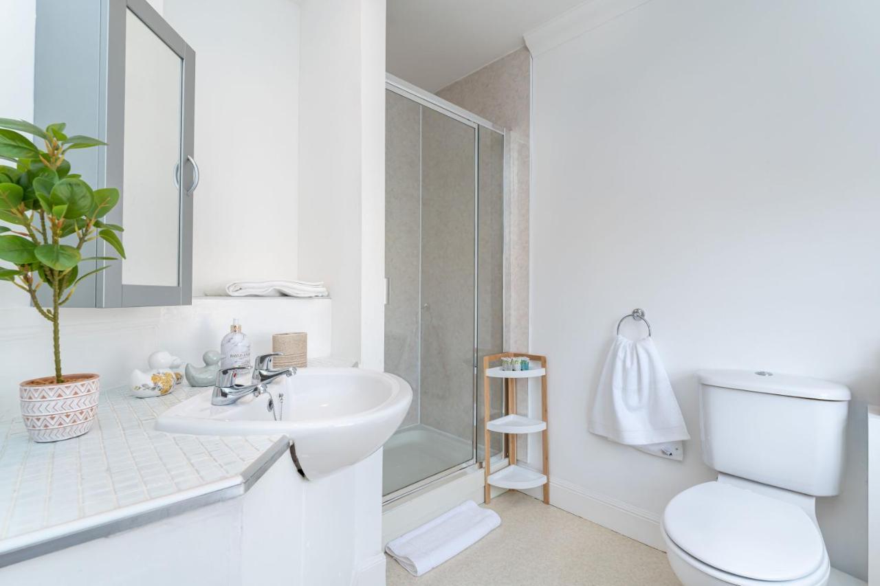 New Four Bedroom House - All Rooms Ensuite Stirling Extérieur photo