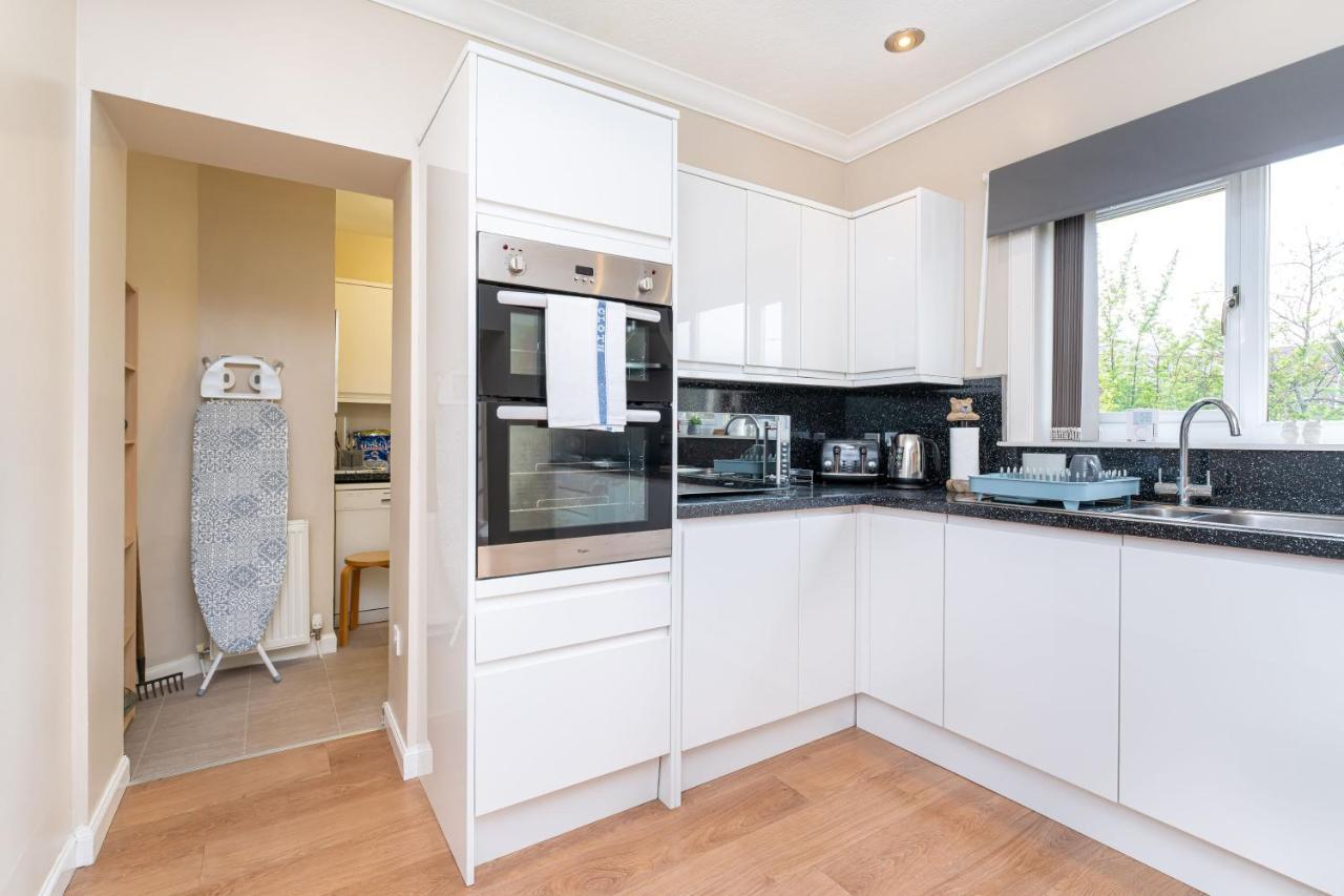 New Four Bedroom House - All Rooms Ensuite Stirling Extérieur photo