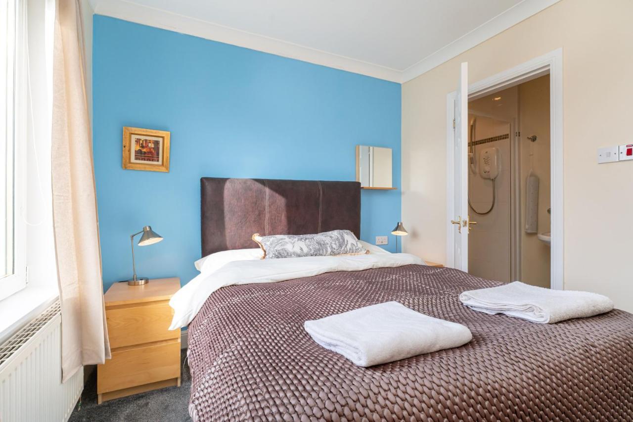 New Four Bedroom House - All Rooms Ensuite Stirling Extérieur photo