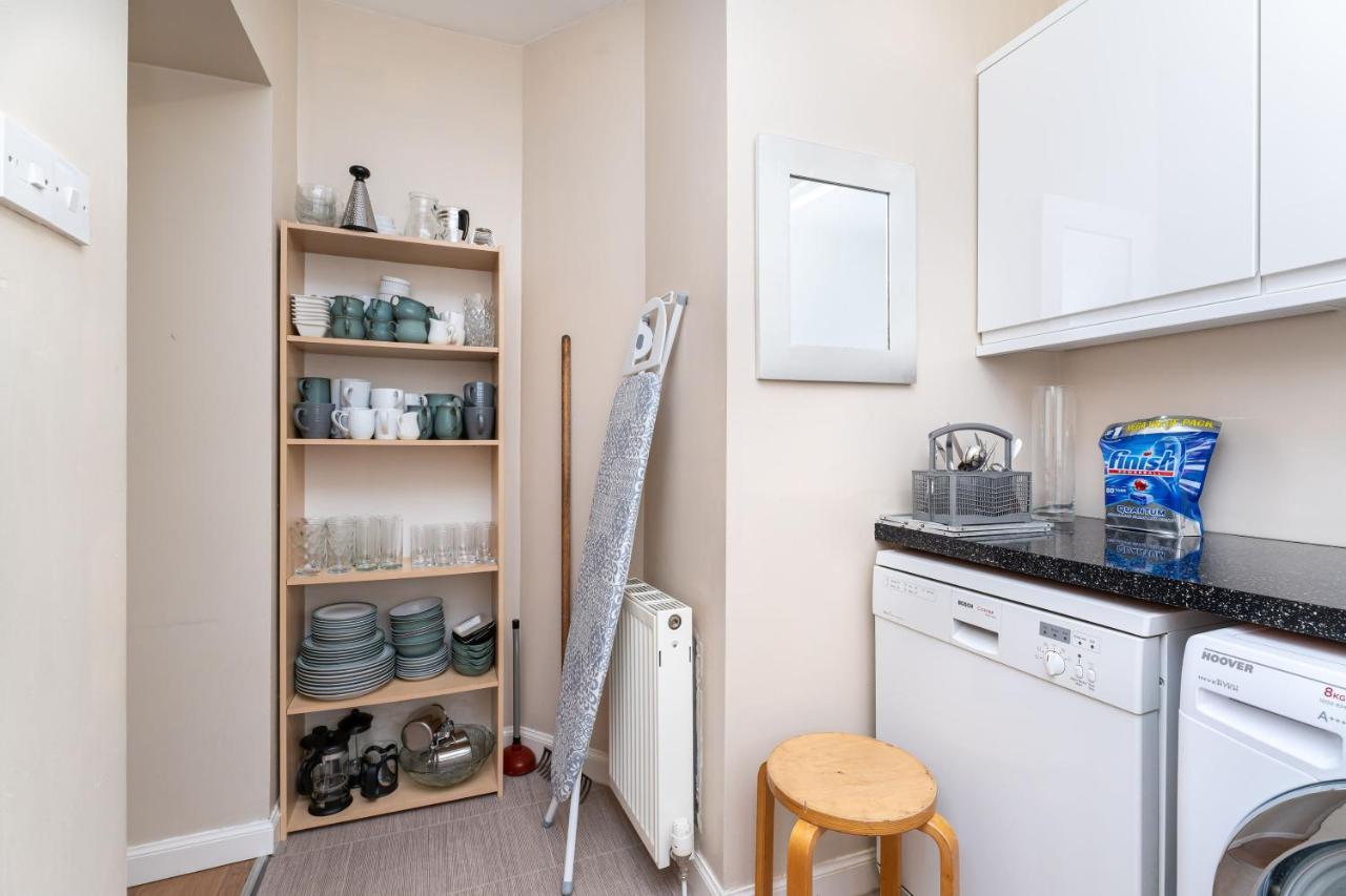New Four Bedroom House - All Rooms Ensuite Stirling Extérieur photo