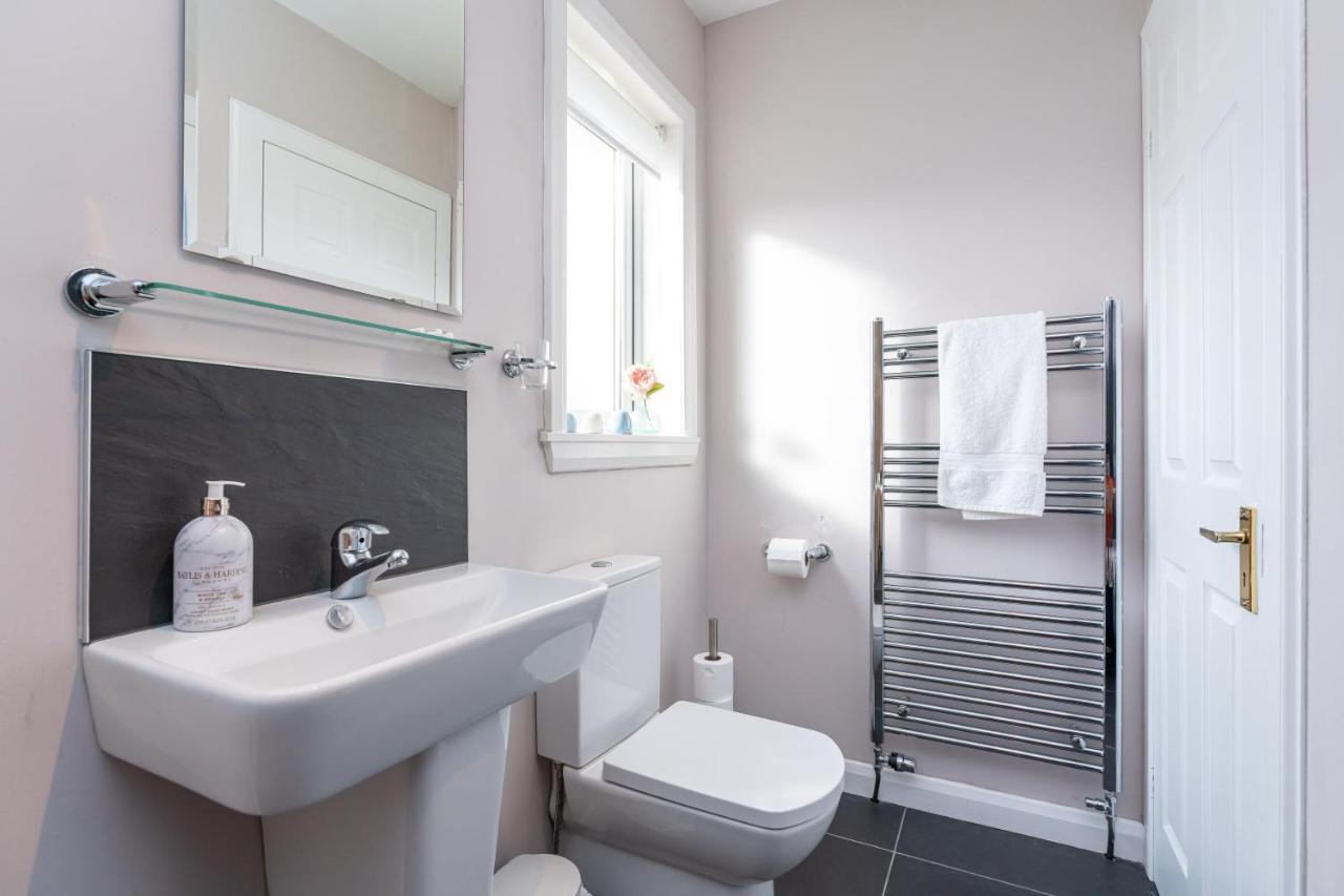 New Four Bedroom House - All Rooms Ensuite Stirling Extérieur photo