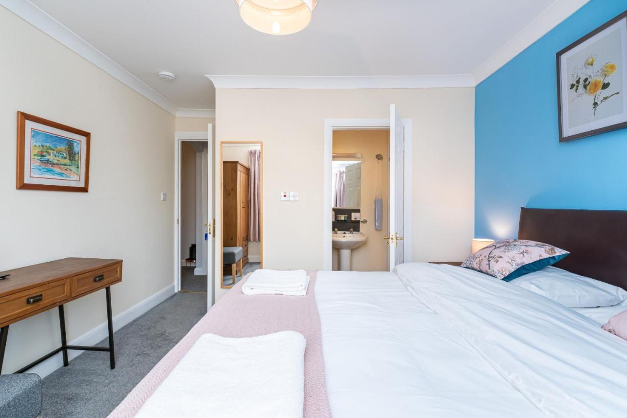 New Four Bedroom House - All Rooms Ensuite Stirling Extérieur photo